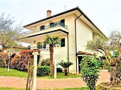 Villa in Residenziale