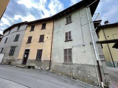 Casa Bi/Trifamiliare in Residenziale