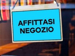Negozio/Locale commerciale in Commerciale
