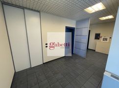 Ufficio in Commerciale