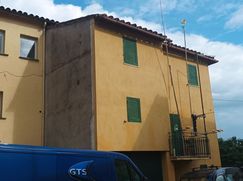 Casa Bi/Trifamiliare in Residenziale