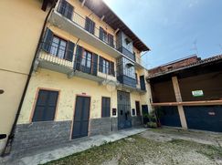 Casa Bi/Trifamiliare in Residenziale