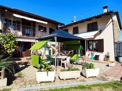 Casa Bi/Trifamiliare in Residenziale