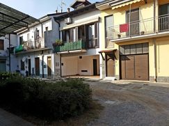Casa Bi/Trifamiliare in Residenziale