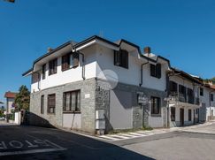 Casa Bi/Trifamiliare in Residenziale