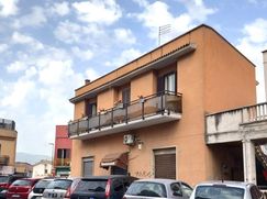 Negozio/Locale commerciale in Commerciale