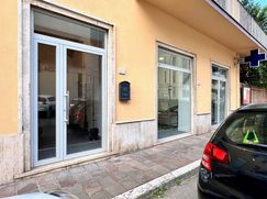 Ufficio in Commerciale