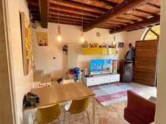 Casa Bi/Trifamiliare in Residenziale