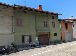 Casa Bi/Trifamiliare in Residenziale