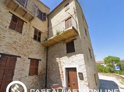 Casa Bi/Trifamiliare in Residenziale