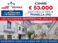 Casa Bi/Trifamiliare in Residenziale