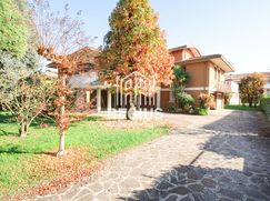Villa in Residenziale