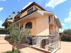 Villa in Residenziale