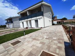 Casa Bi/Trifamiliare in Residenziale