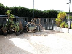 Negozio/Locale commerciale in Commerciale