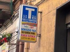 Attività/Licenza (con o senza mura) in Commerciale