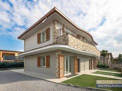 Villa in Residenziale