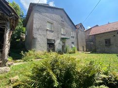 Casa Bi/Trifamiliare in Residenziale