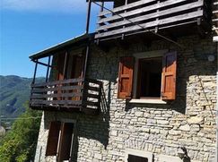 Casa Bi/Trifamiliare in Residenziale