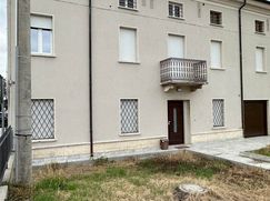 Casa Bi/Trifamiliare in Residenziale