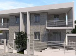 Casa Bi/Trifamiliare in Residenziale