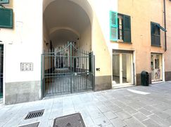 Negozio/Locale commerciale in Commerciale