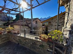 Casa Bi/Trifamiliare in Residenziale