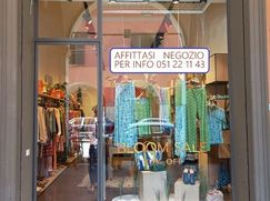 Negozio/Locale commerciale in Commerciale