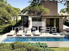 Casa Bi/Trifamiliare in Residenziale