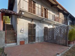 Casa Bi/Trifamiliare in Residenziale