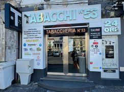 Attività/Licenza (con o senza mura) in Commerciale
