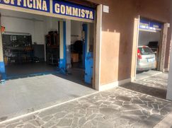 Negozio/Locale commerciale in Commerciale