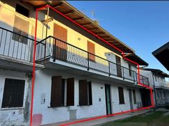 Casa Bi/Trifamiliare in Residenziale