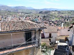 Casa Bi/Trifamiliare in Residenziale