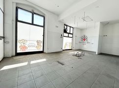 Negozio/Locale commerciale in Commerciale