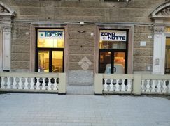 Negozio/Locale commerciale in Commerciale