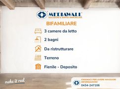 Casa Bi/Trifamiliare in Residenziale