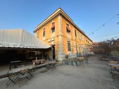 Negozio/Locale commerciale in Commerciale