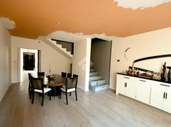 Casa Bi/Trifamiliare in Residenziale