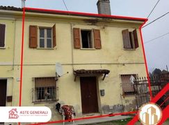 Casa Bi/Trifamiliare in Residenziale