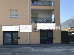 Negozio/Locale commerciale in Commerciale