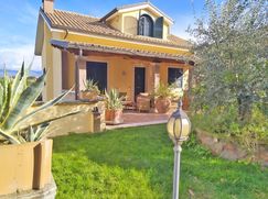 Villa in Residenziale