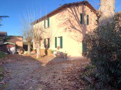 Casa Bi/Trifamiliare in Residenziale
