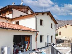 Casa Bi/Trifamiliare in Residenziale