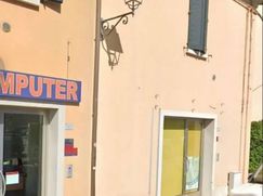 Negozio/Locale commerciale in Commerciale