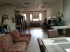 Ufficio in Commerciale
