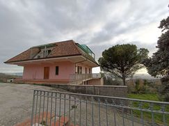 Villa in Residenziale