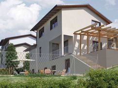 Casa Bi/Trifamiliare in Residenziale