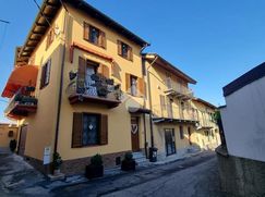 Casa Bi/Trifamiliare in Residenziale