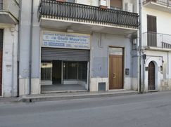 Negozio/Locale commerciale in Commerciale